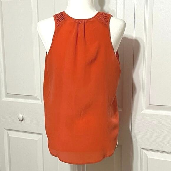 Daniel Rainn sz M red silk sleeveless tank. Ruched front panel & shoulders. - Picture 3 of 6